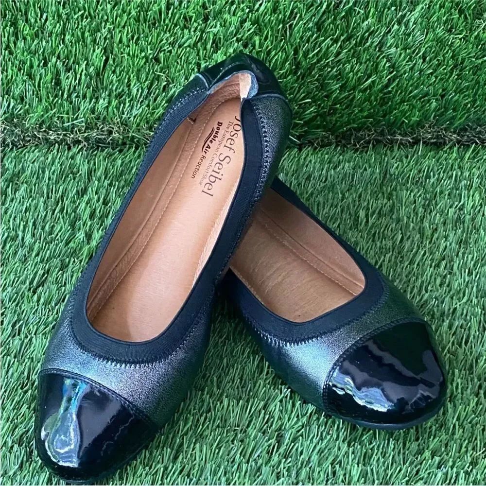 Josef Seibel Black Flats Classic Comfort Design